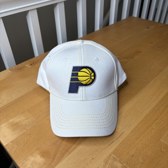 White Indianapolis Pacers Cap - Picture 4 of 6